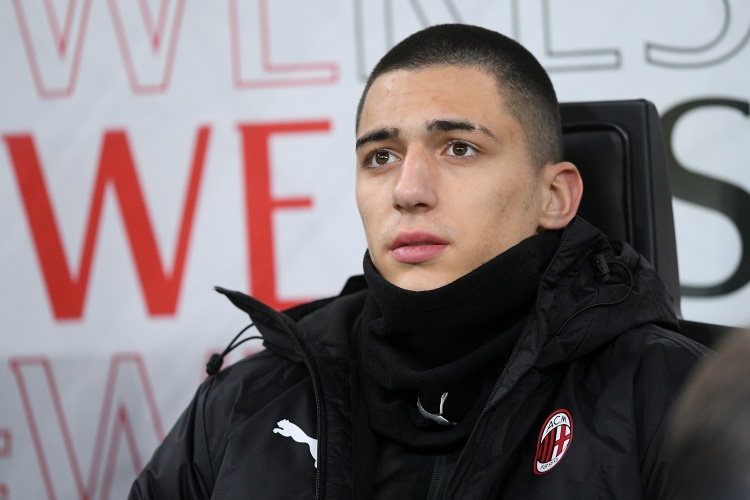 bob半岛-迪马：拉泽蒂奇周日体检后免费加盟阿伯丁，米兰保留50%二转分成