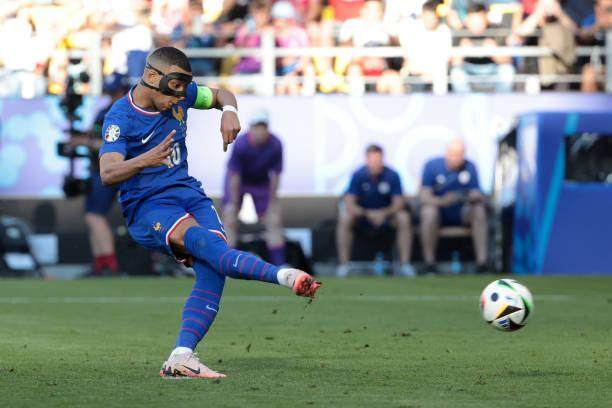 bob平台-终于打破欧洲杯球荒！法国要冲出死亡半区还看姆总